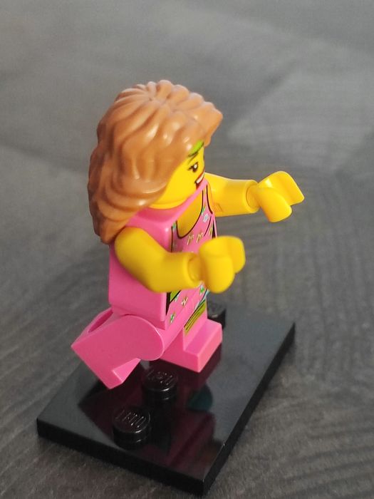 LEGO Minifigures Series 5 Fitness Instructor col05-10r