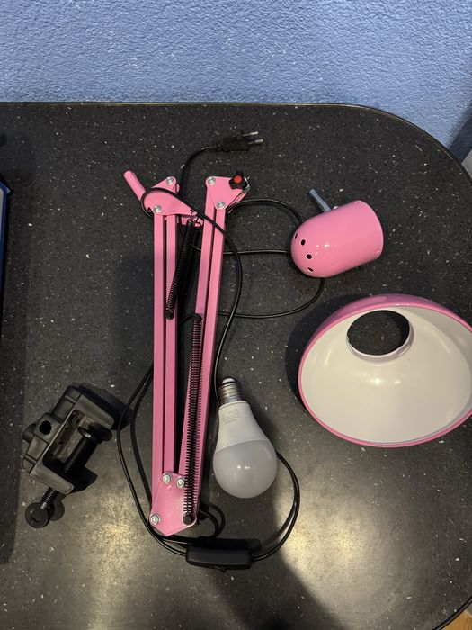 Лампа настільна для манікюра