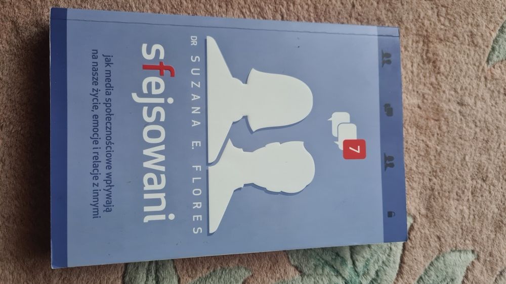 Sfejsowani Suzana E. Flores