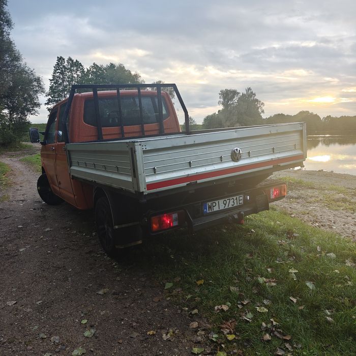 Volkswagen Transporter T5 Doka 1.9 6 osób Hak klima