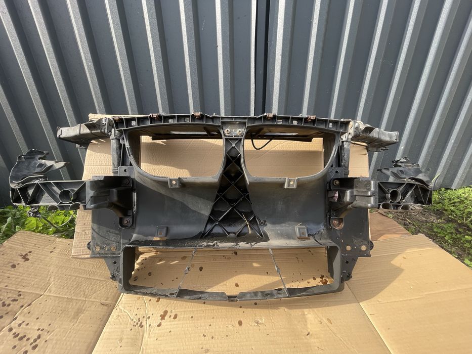 Pas przedni Bmw e87 e81