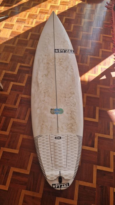 Prancha Surf Pyzel Radius 5.10 27L – Bom Estado, com 3 Quilhas