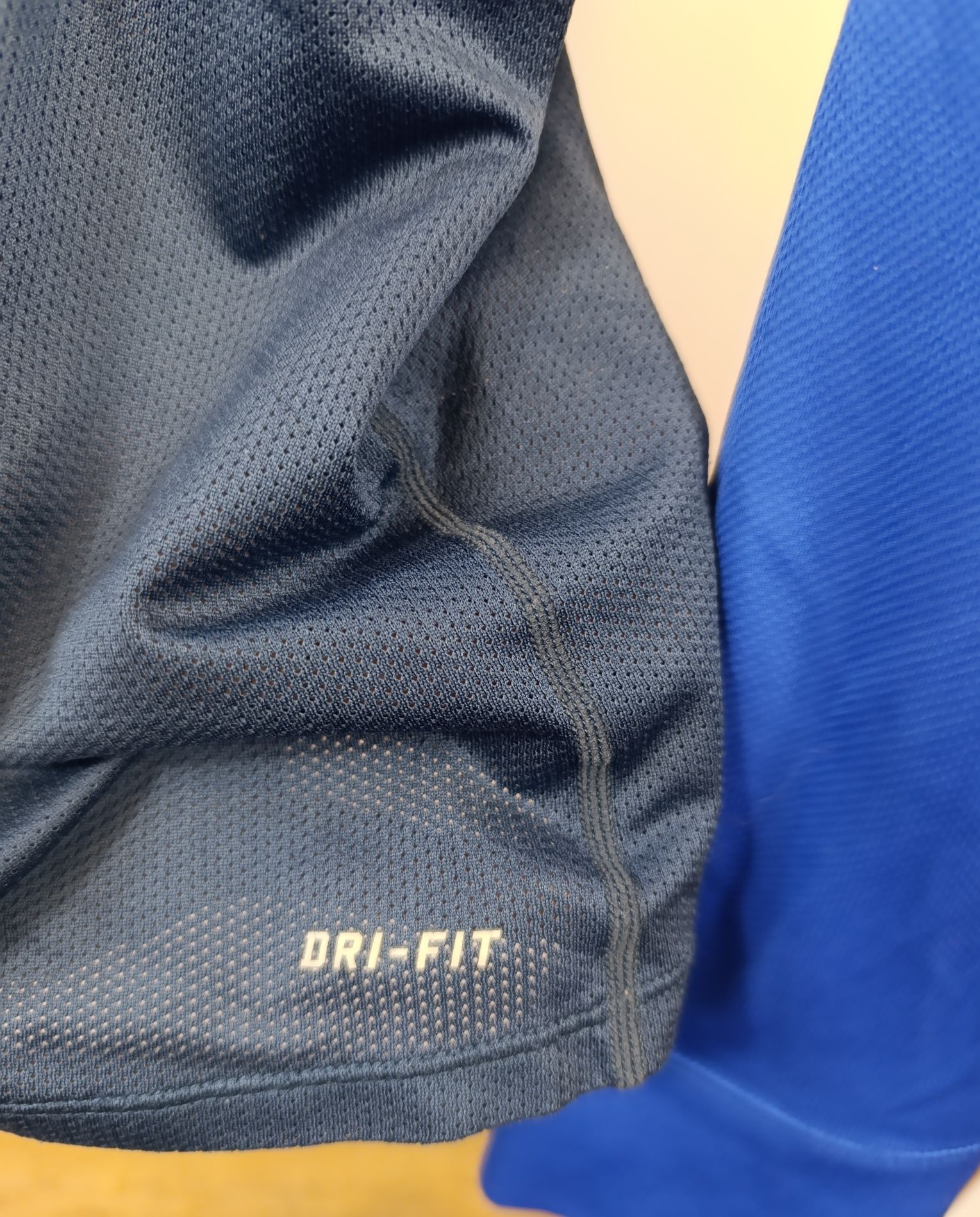 Nike męska cieńka bluzka sportowa koszulka t-shirt z długim rękawem dr