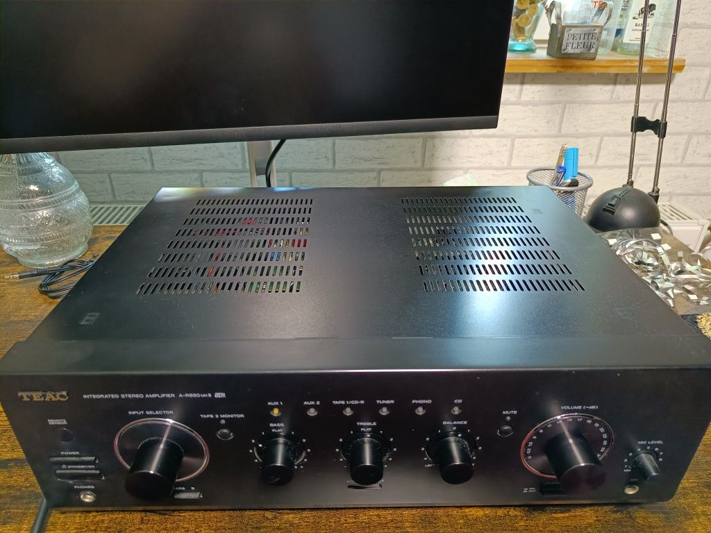 Wzmacniacz zintegrowany TEAC A-R650 MKII