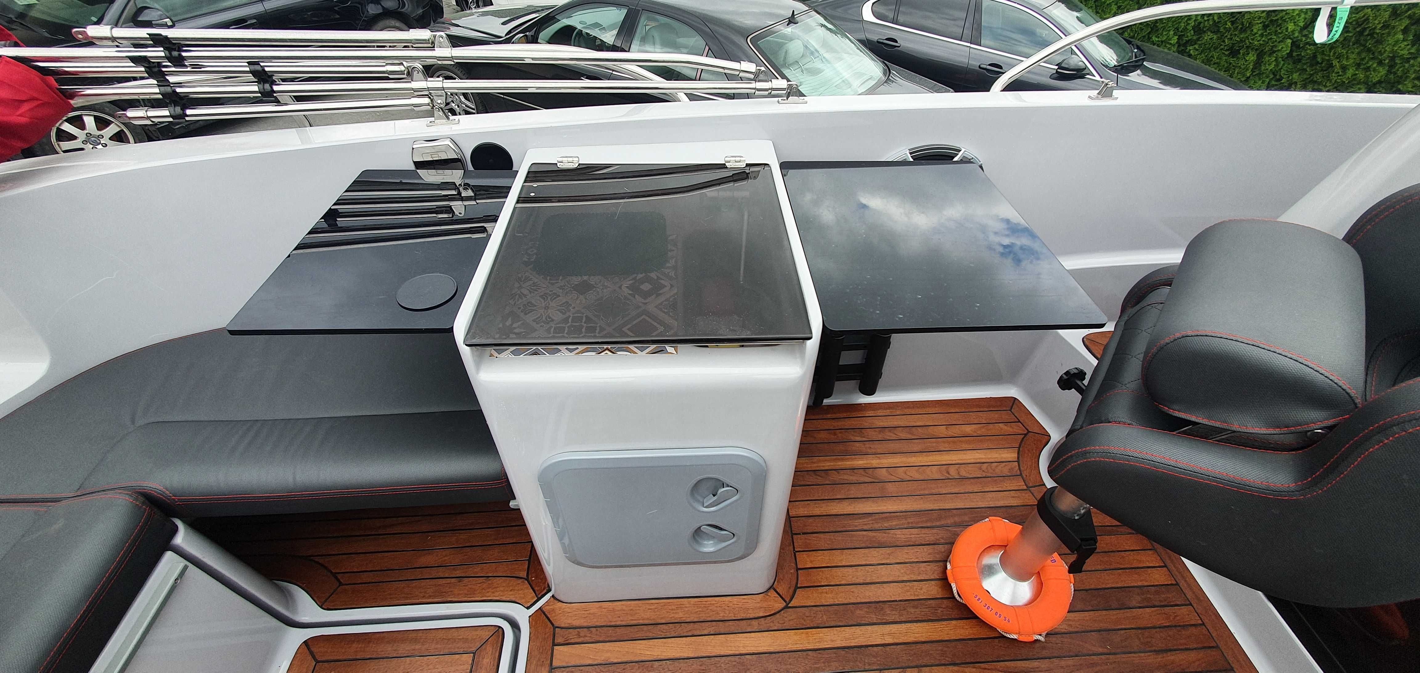 Mazury 670 z Silnikiem Evinrude 200 H.O. stan bdb Z Polskiego salonu