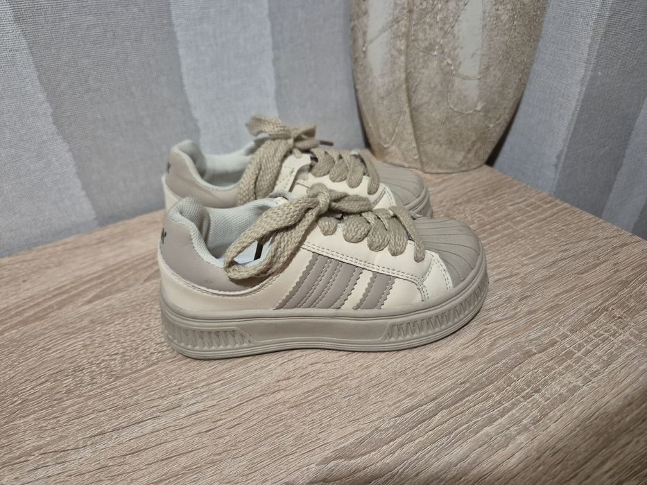 Кросівки для хлопчика чи дівчинки