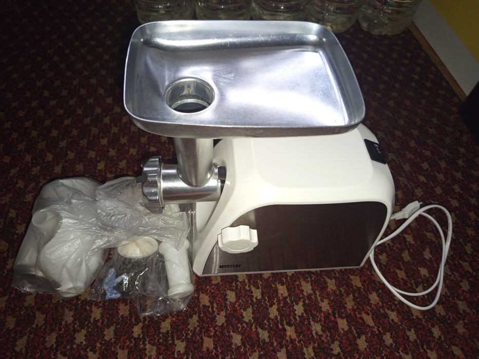 Електромясорубка Mystery