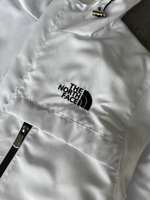 Вітровка TNF The North Face White чоловіча з біркою qr-code 57/XH3