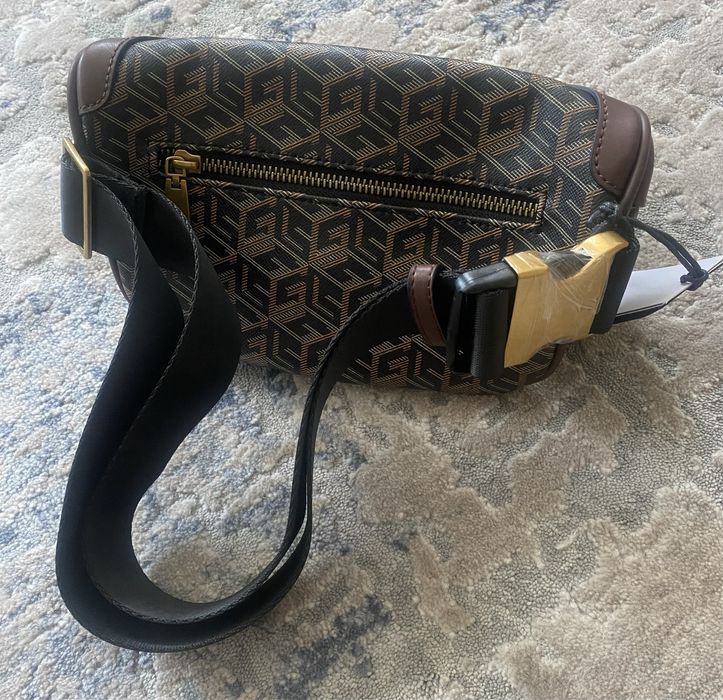 Сумка бананка Guess Оригінал