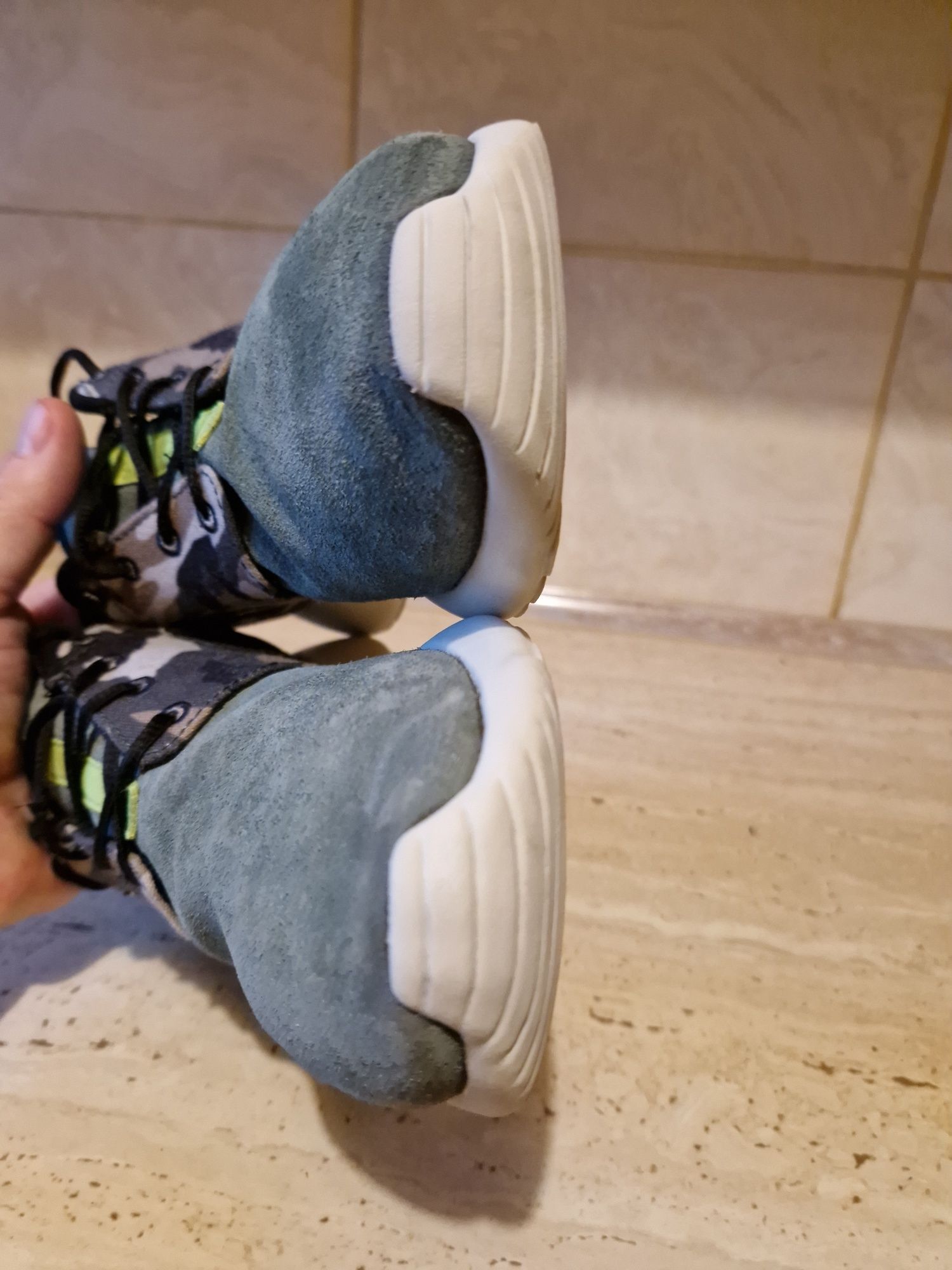 Buty Nike roshe run kaki militaire r 40