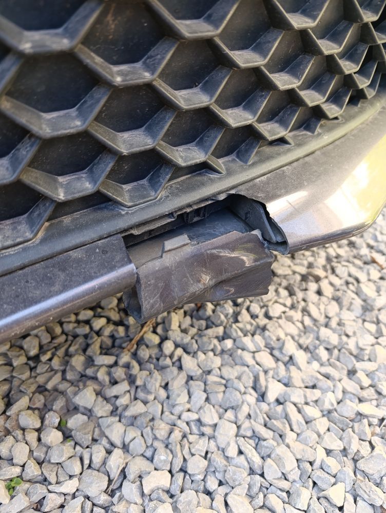 Spawanie plastiku, zderzaków , części samochodowych i motocyklowych.