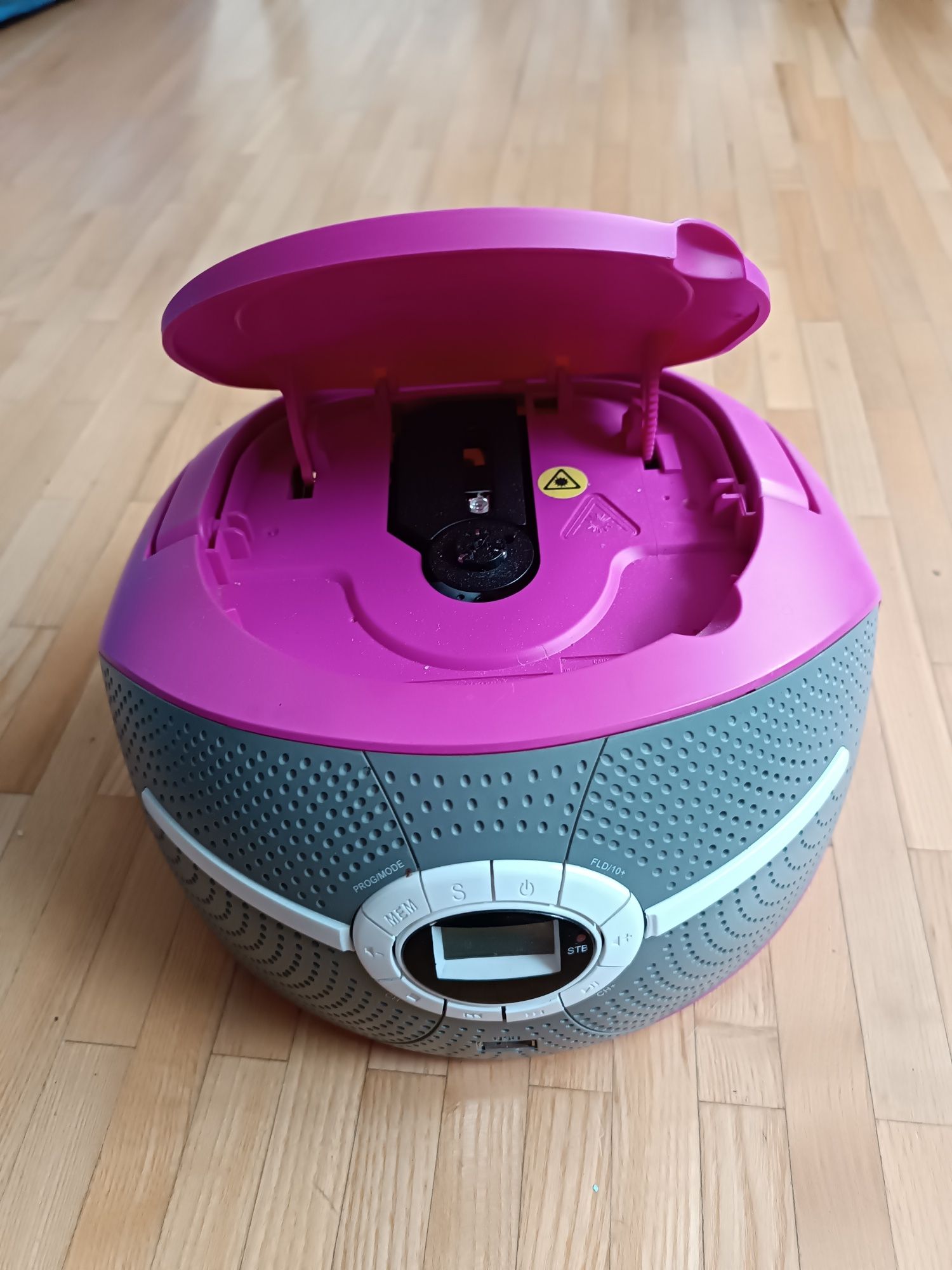 Radioodtwarzacz Blaupunkt z CD MP3 USB BB6VL
