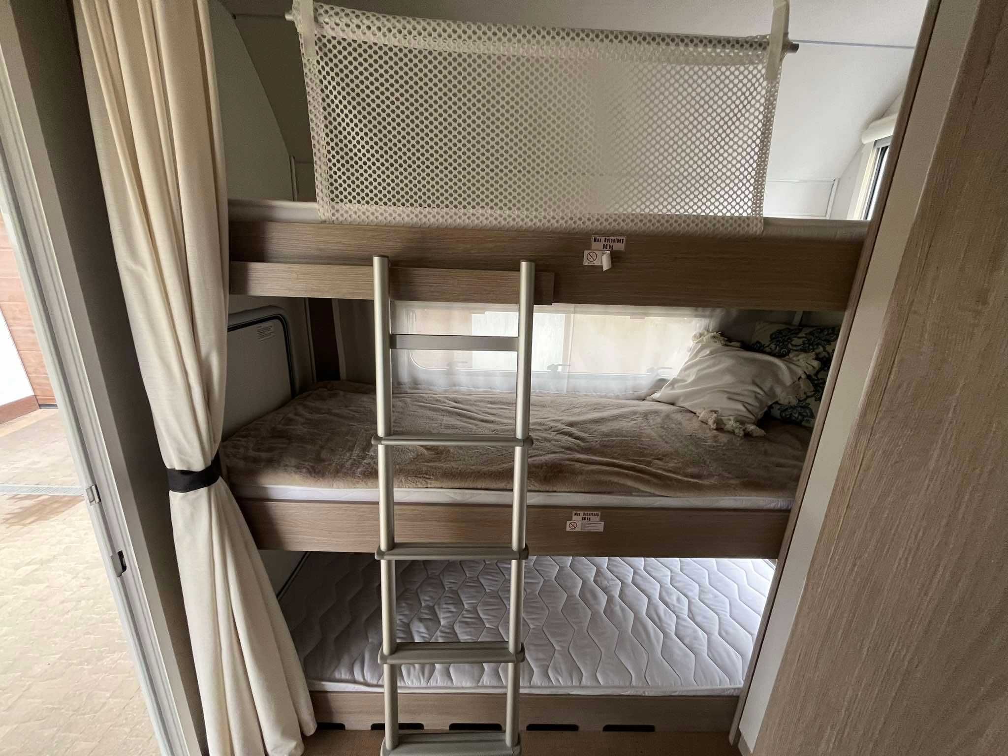 Nowa przyczepa kempingowa na wynajem, 5-7 osób, mover, klima
