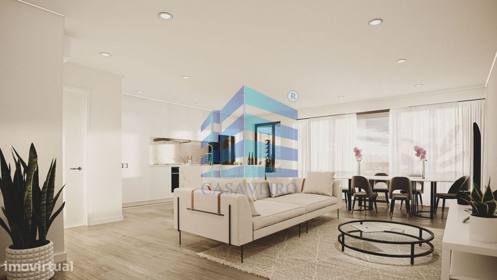 Apartamento T3  Implex com 3 suites e terraços