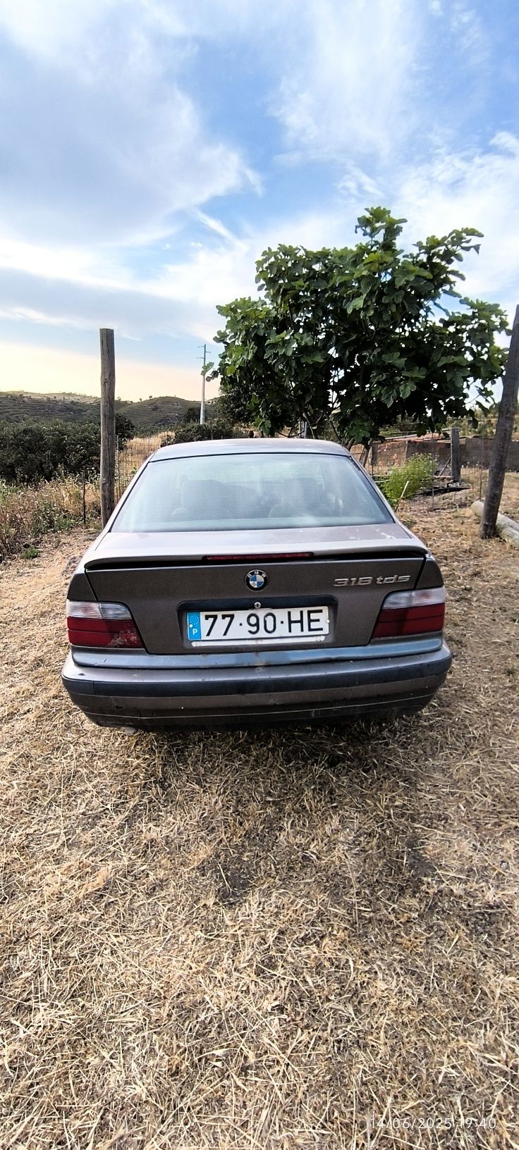 BMW 318 TDS - 2500€