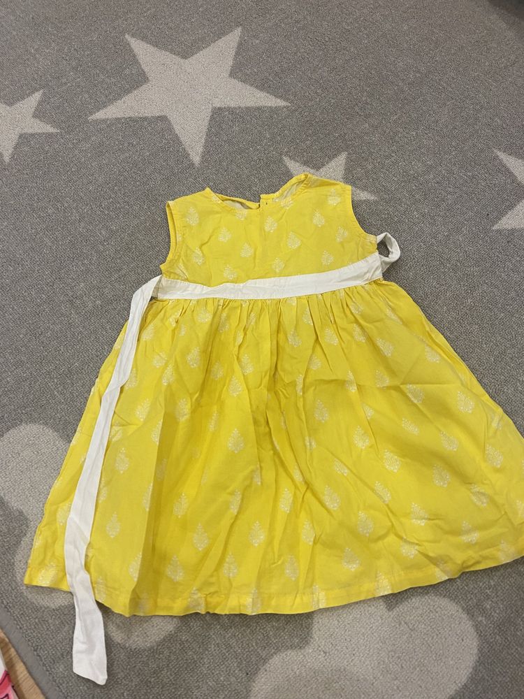 Roupa menina 4/5 anos