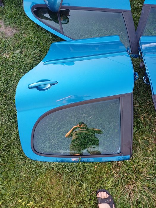 Peugeot 207 07-09r двері дверки