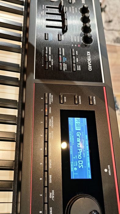 Roland Juno DS 88 !!! Oportunidade
