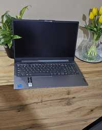 LENOVO IdeaPad Slim 3 15IAH8