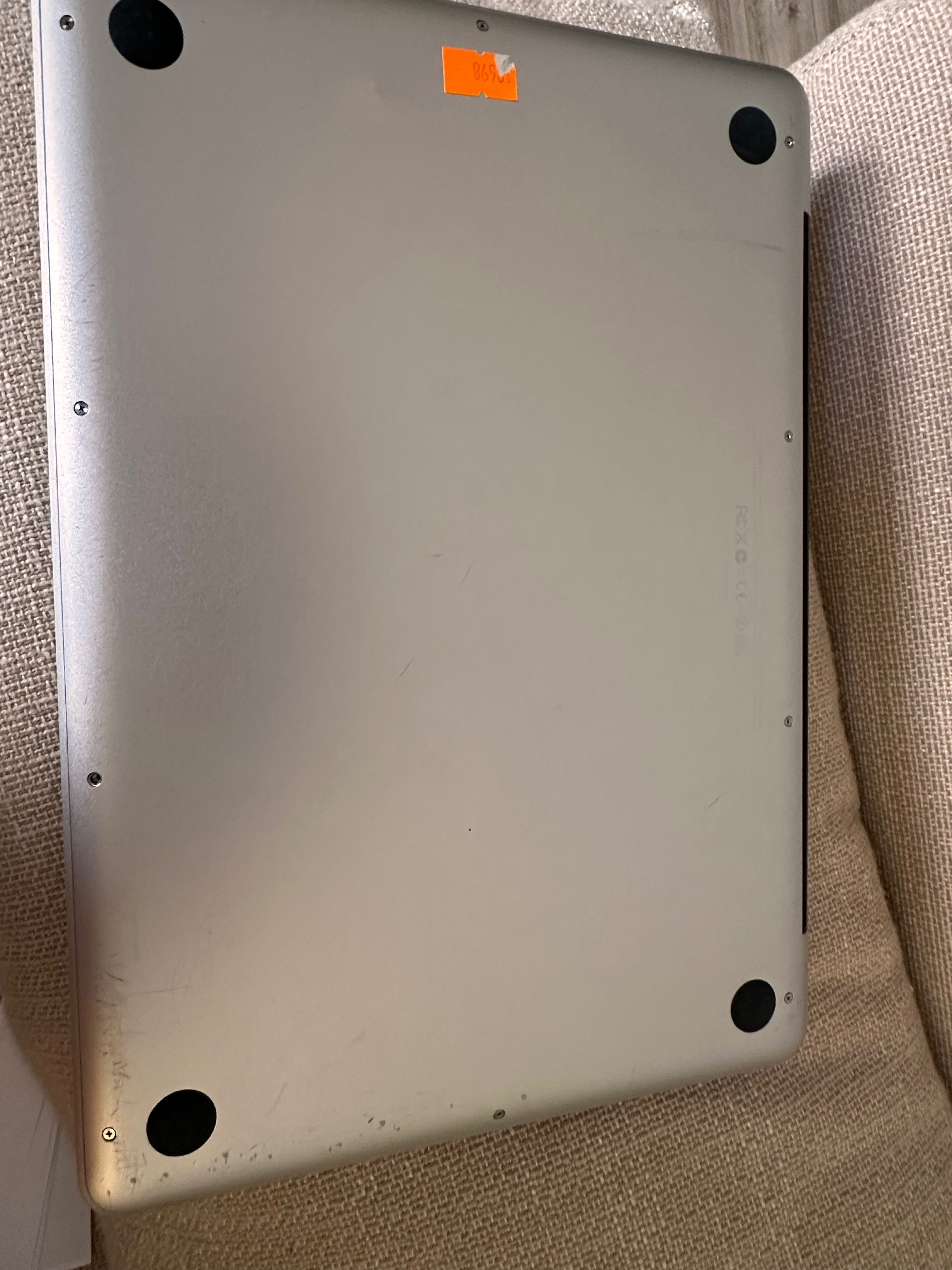 Macbook Pro 2010 para peças