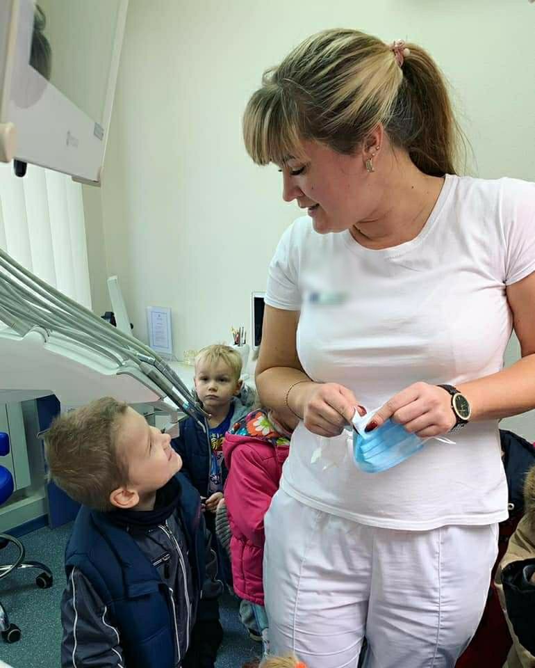 Стоматолог. Лікування ,протезування зубів в центрі Києва за помірними