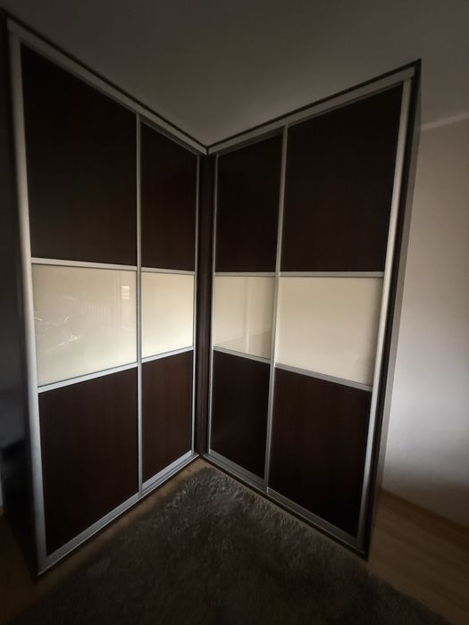 Szafa w zabudowie ze srodkami - drzwi przesuwne