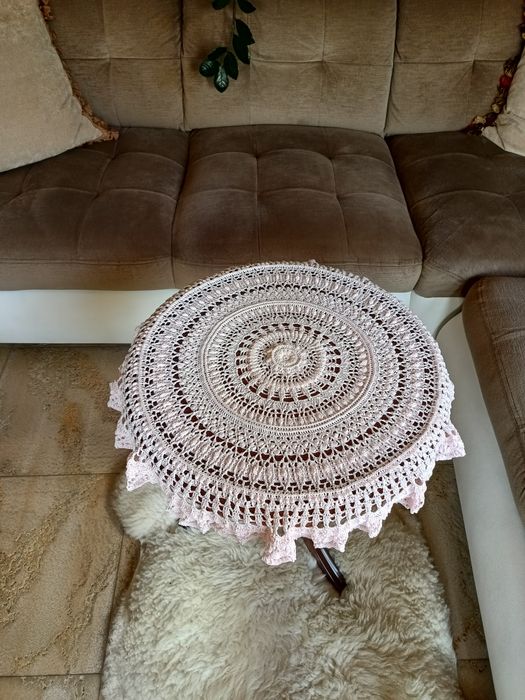 Serweta na stolik szydełkowana rękodzieło