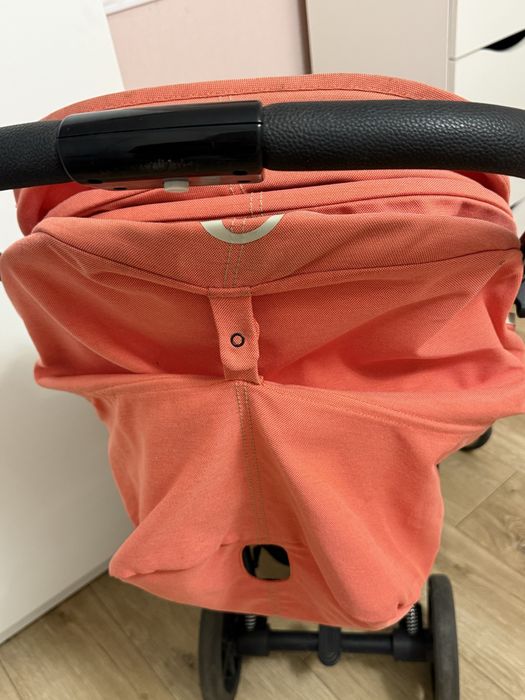 Прогулянкова коляска Cybex Beezy