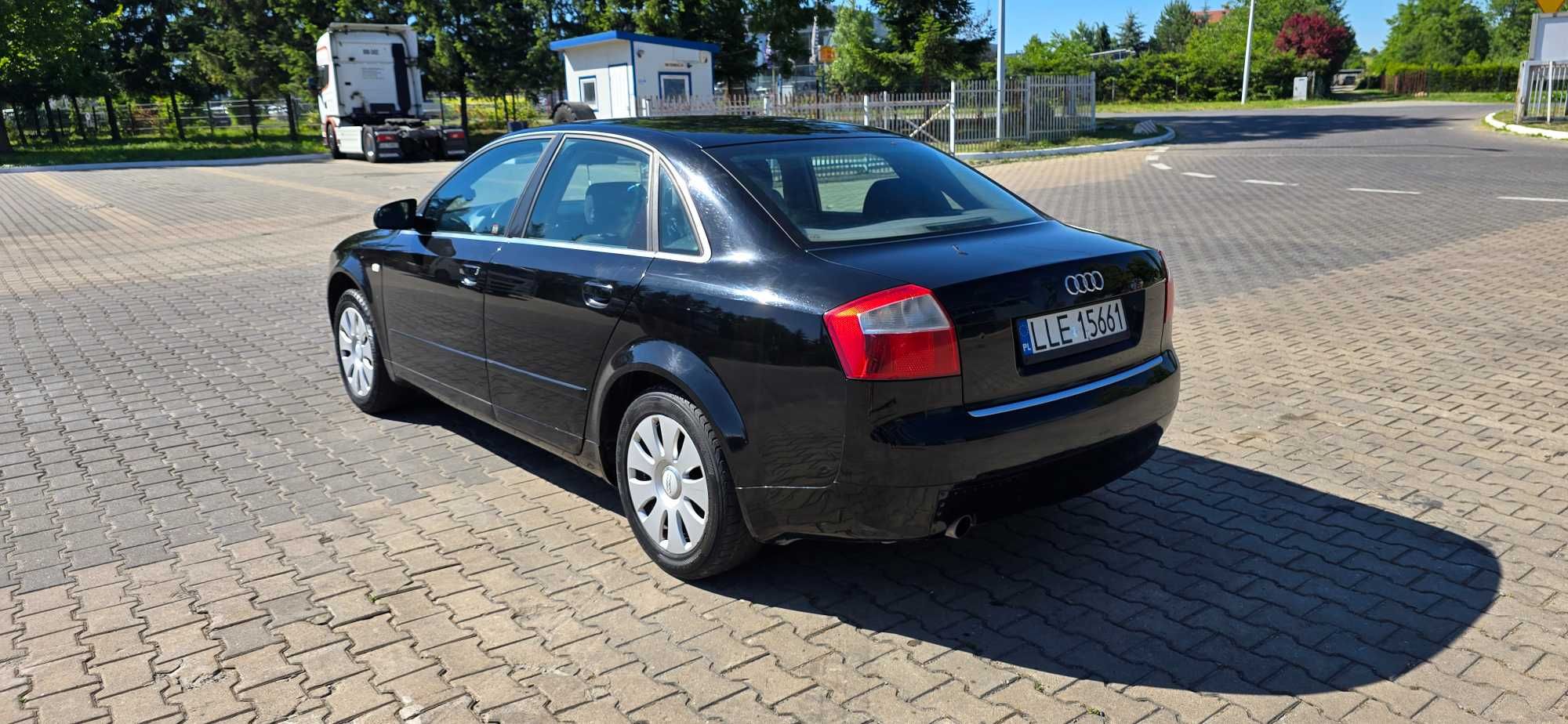 AUDI A4 2.0i Benzyna 130KM* Sedan* Ledy* Klimatronic* Możliwa ZAMIANA
