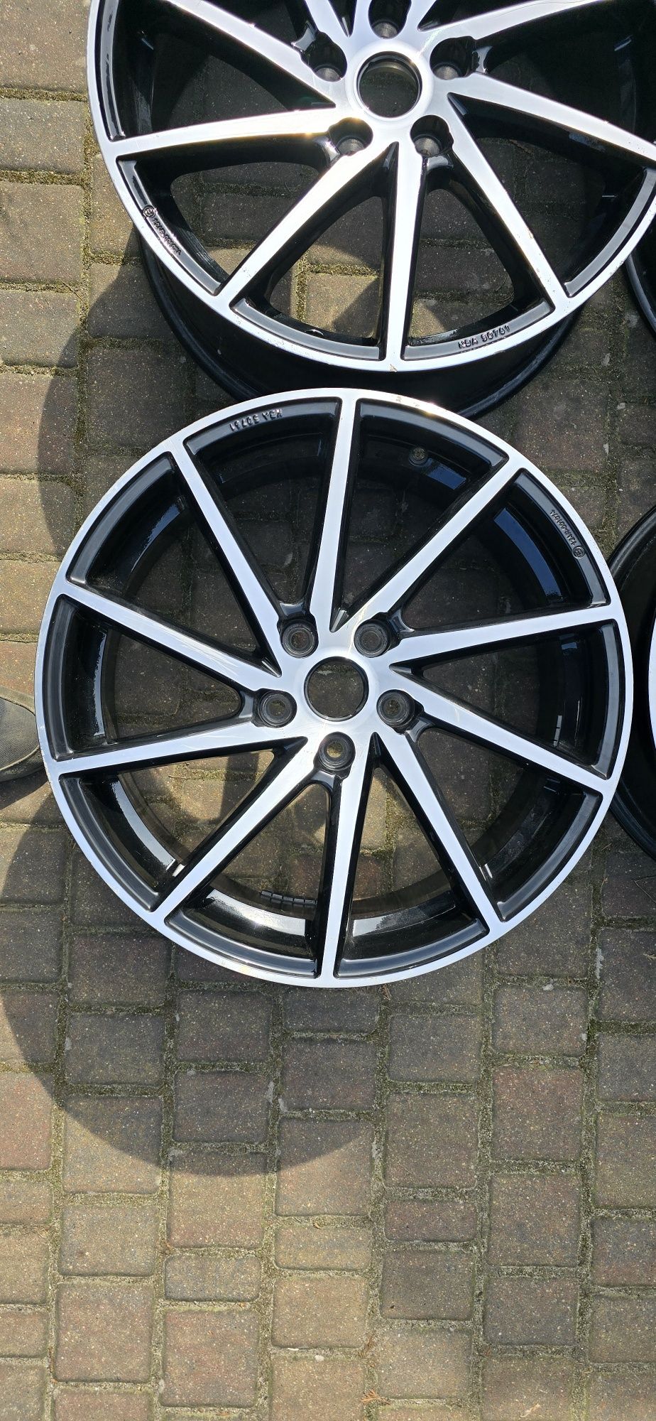 Komplet felg felgi z renault megane IV 19" 5x114.3 brok b37