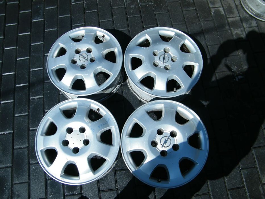 Felgi aluminiowe alufelgi komplet 5x110 ET44/ 6J x 16 otwór 65