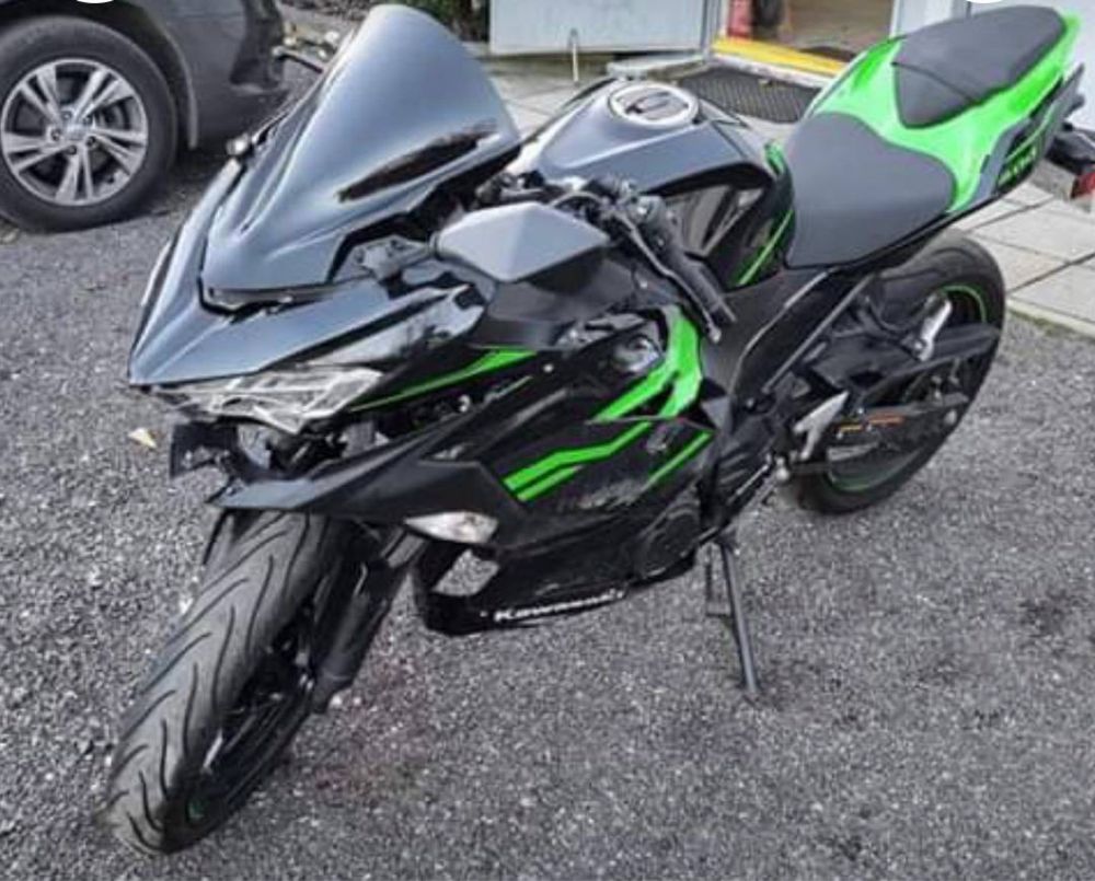 Kawasaki ninja 400