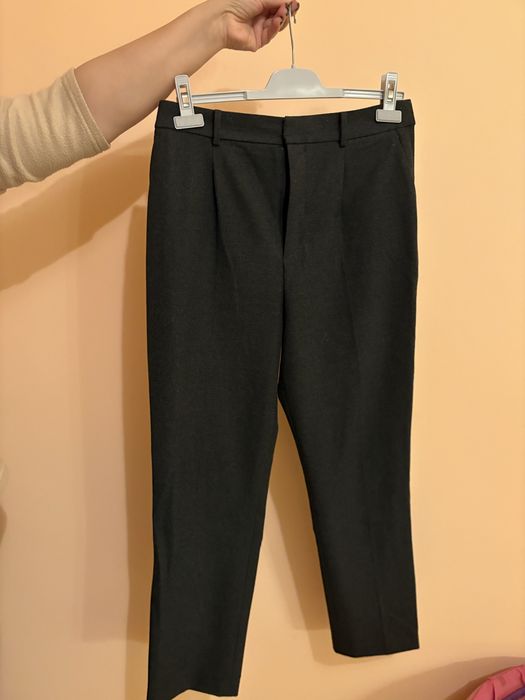 Жіночі штани з вовни