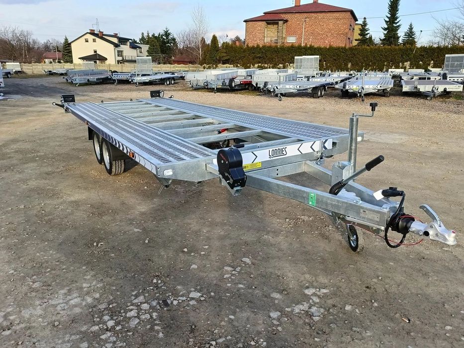 Lorries PLI35 5521 3500DMC  Laweta przewóz pojazdów uchylna zintegrowane najazdy 550x210 3,5T