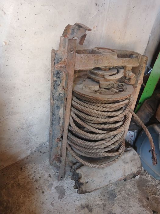 Либедка зил 131...