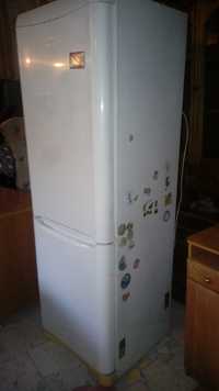 lodówka z zamrażalnikiem Indesit  sprawna /180 cm wys