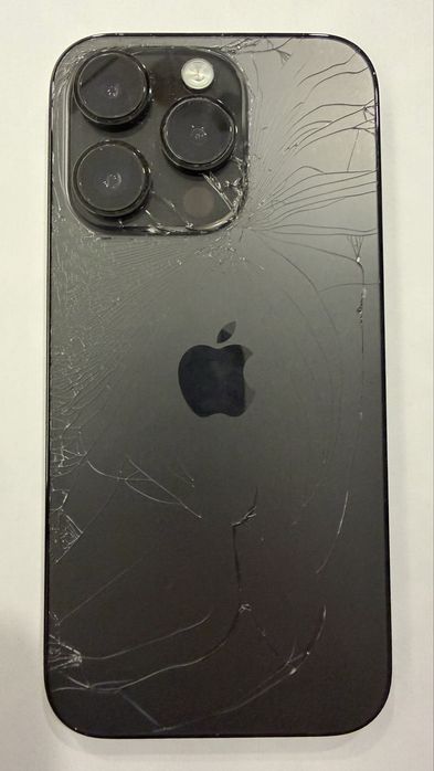 IPHONE 14 PRO 128GB Preto - Parte traseira danificada