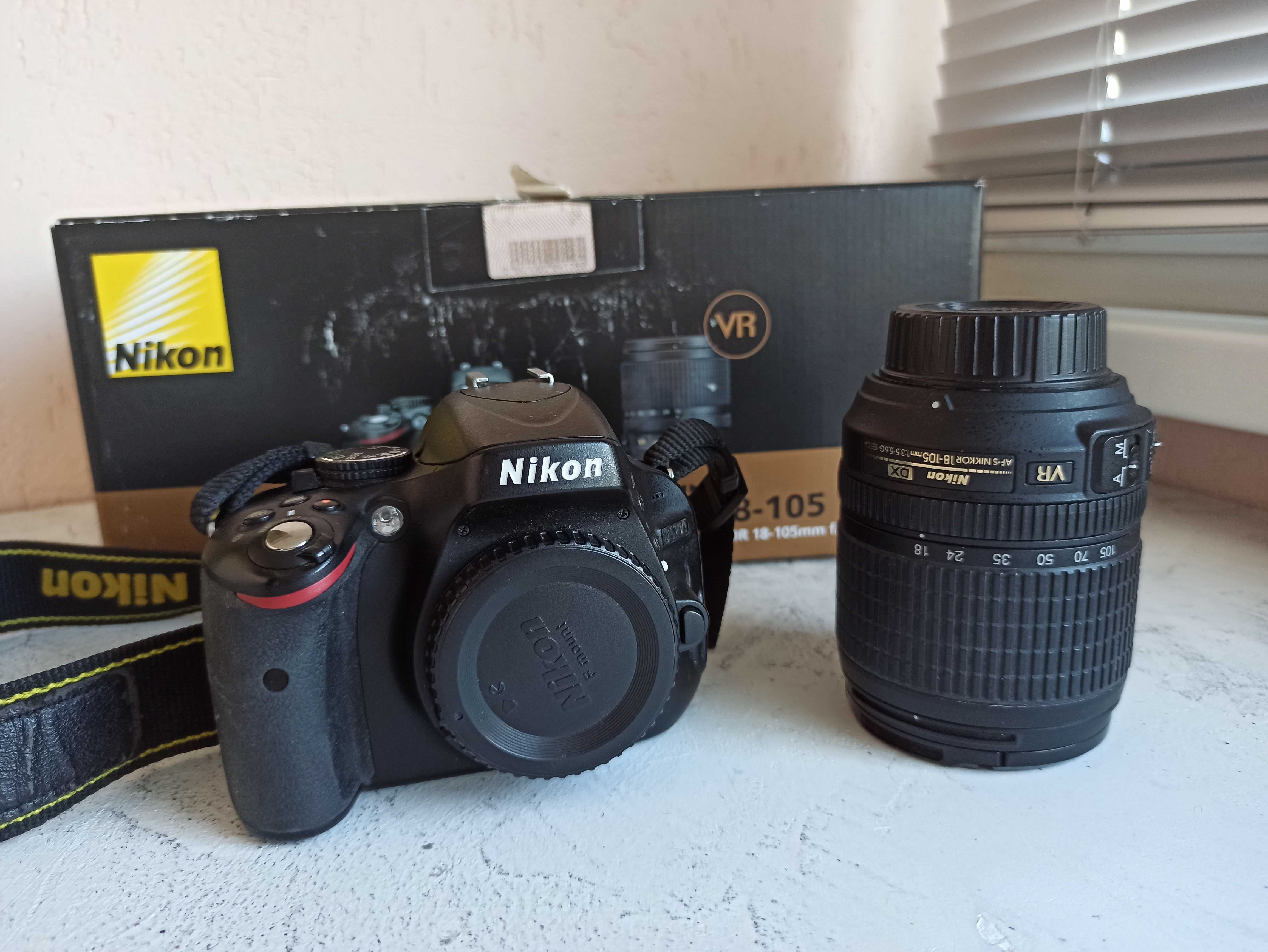 Фотоапарат Nikon 5100 з об'єктивом 18-105