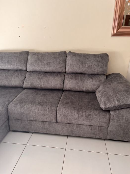 Sofá c/Chaise e arrumo