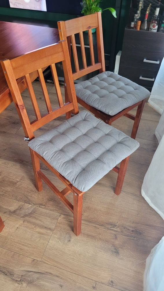 Stół krzesła JYSK Tylstrup zestaw kolor kawowy 75x118
