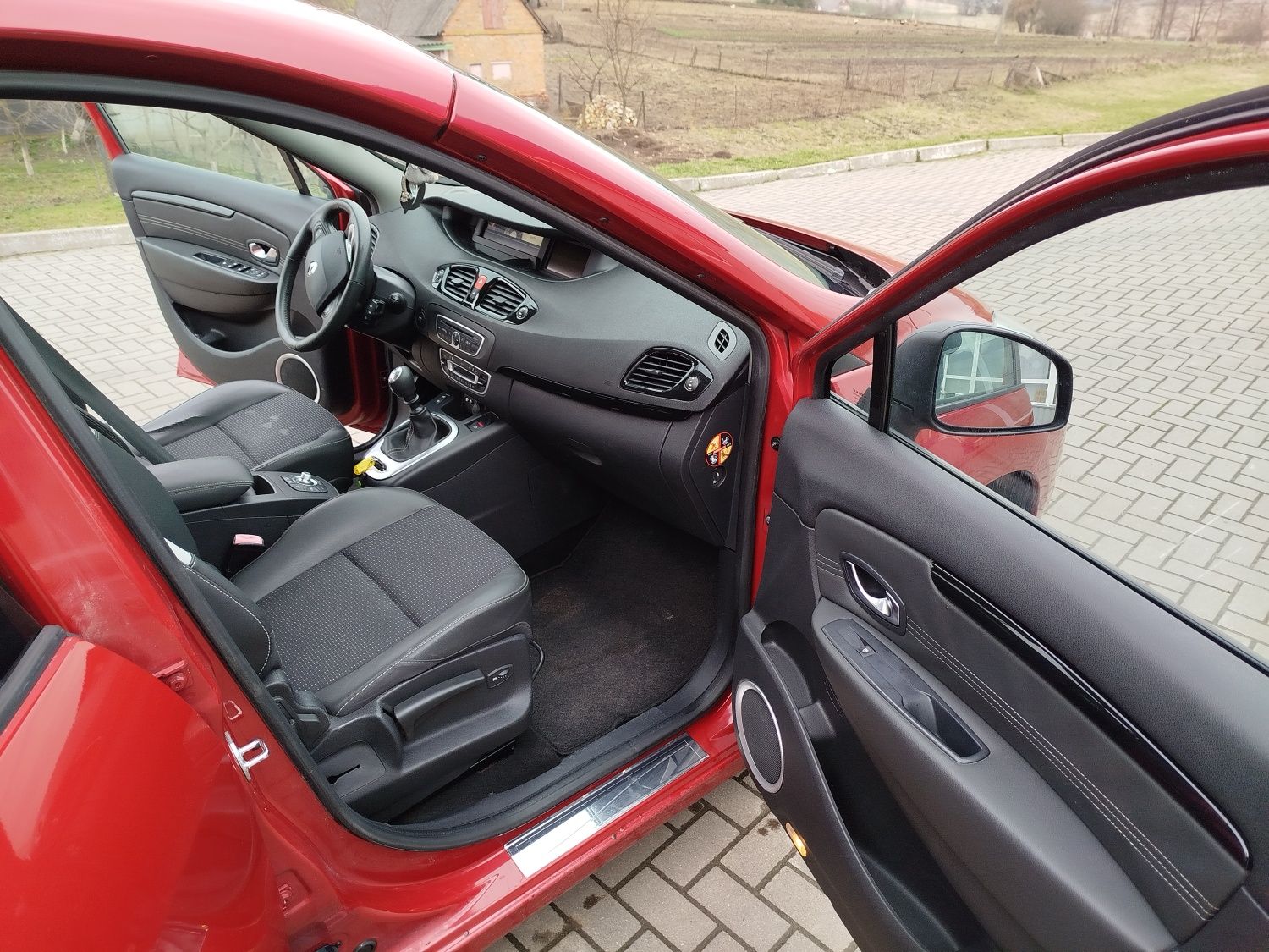 Renault scenic 1.6 газ-бензи