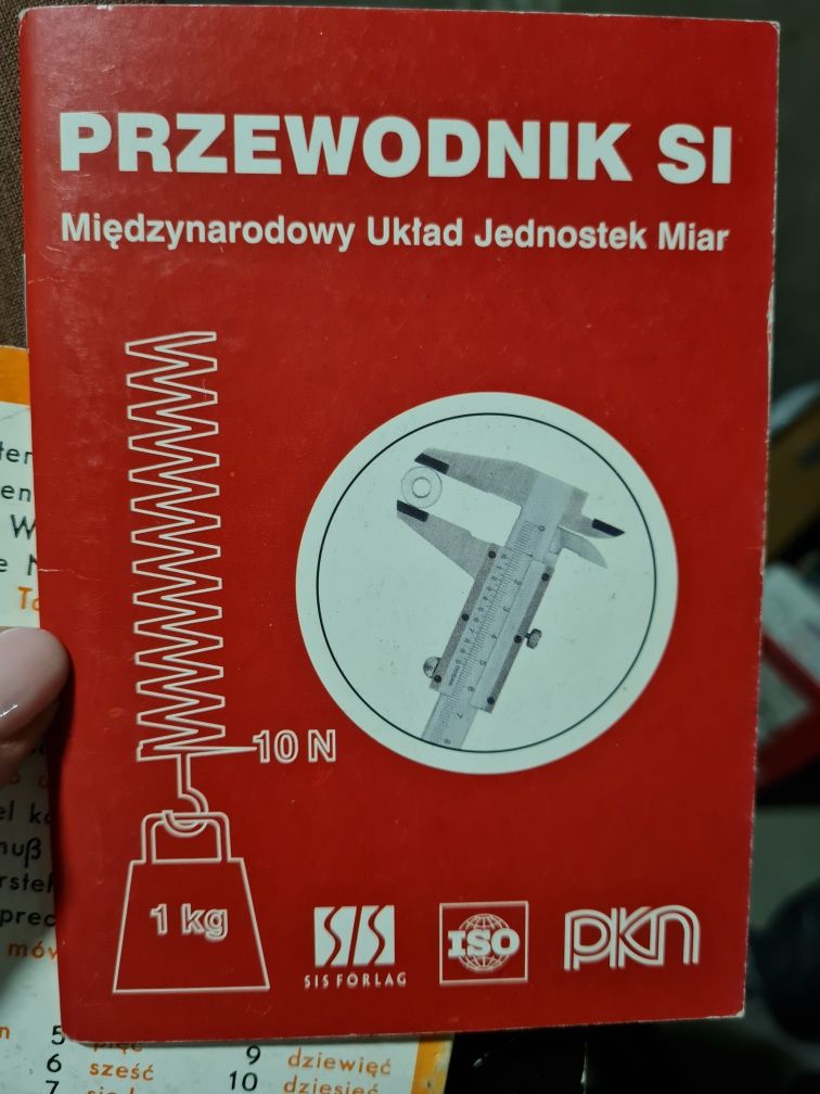 Ksiazka Międzynarodowy przewodnik układ jednostek miar