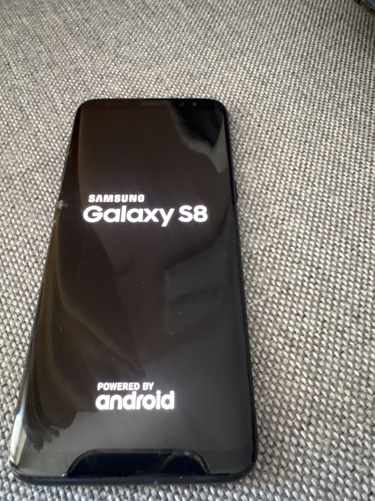 Sprzedam telfony plus tablet oraz ladowarke