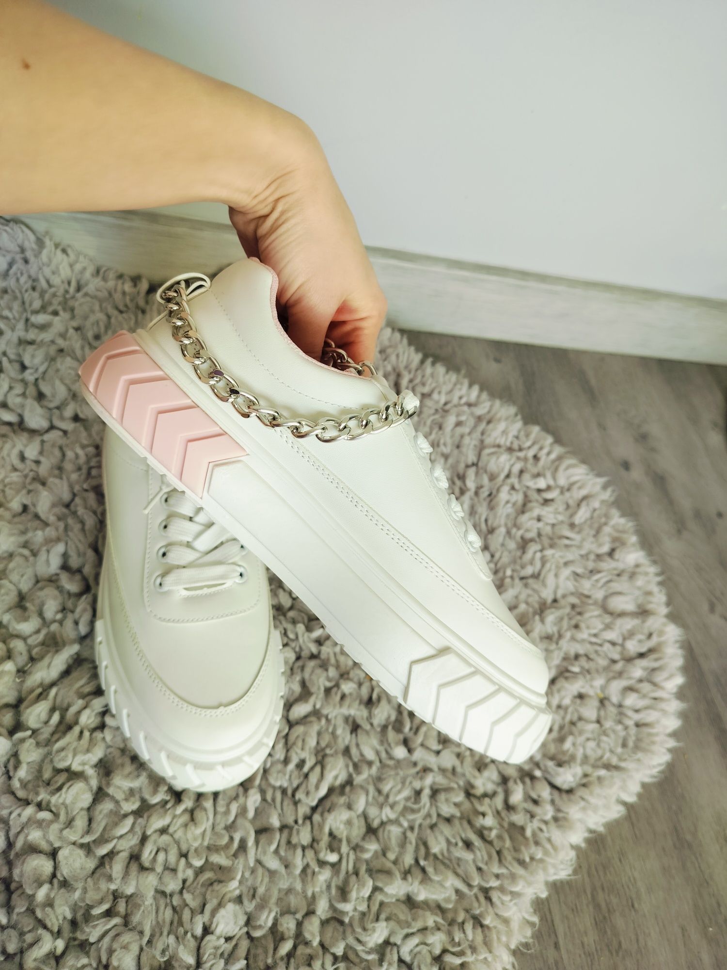 Nowe białe trampki buty 38 butik