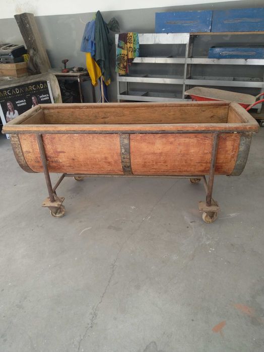 masseira antiga para amassar pão