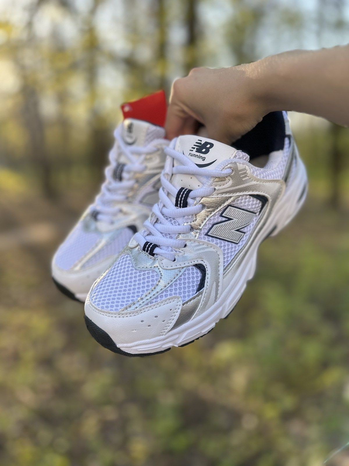 Чоловічі жіночі кросівки 35-45 new balance 530 white silver