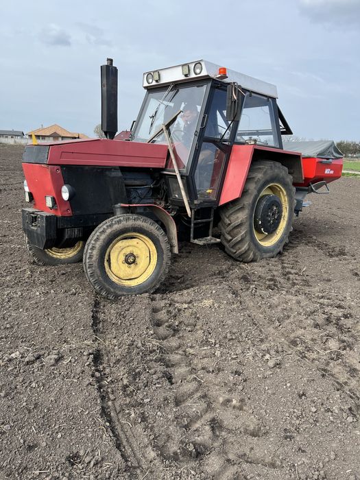 Ciągnik zetor 8011