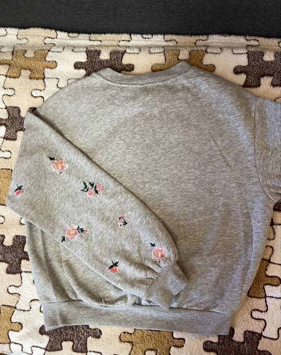 Світшот з вишивкою