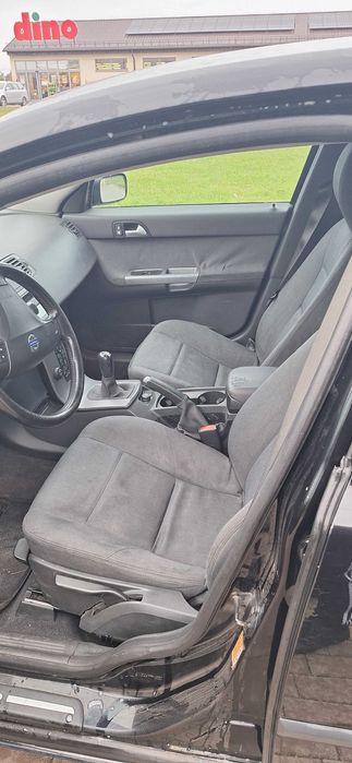 Volvo S40 2.0D 2004 – nowe sprzęgło, ekonomiczny diesel