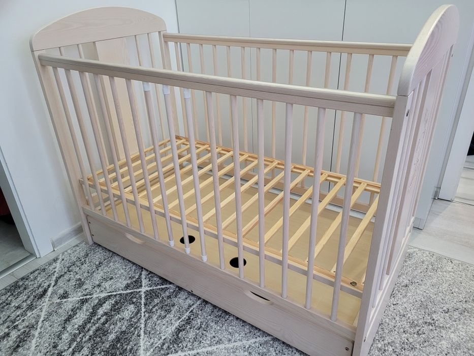 Łóżeczko dziecięce regulowane 3 poziomowe z szufladą